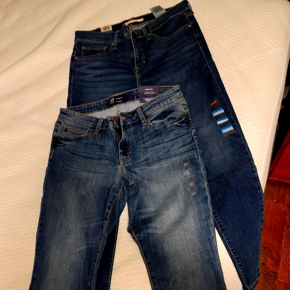 2 pants size 31/ 12  regular  color  blue gap end Levi's - Picture 1 of 6